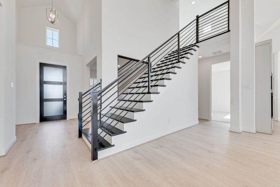 Spacious, unfurnished interior of a new home in Park Trails, Forney (Image 19).