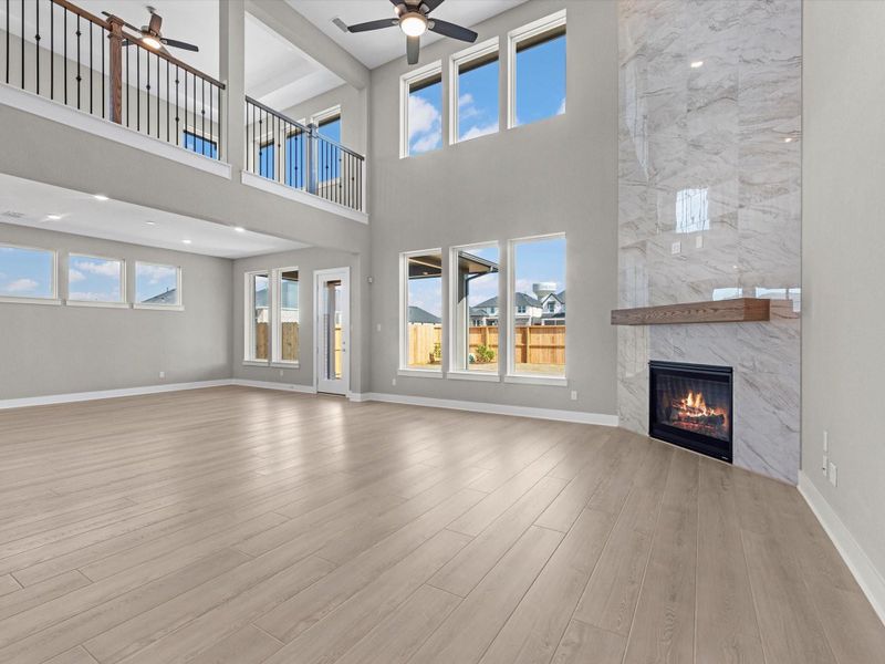 Spacious, unfurnished interior of a new home in Pecan Ridge, Fulshear (Image 11).