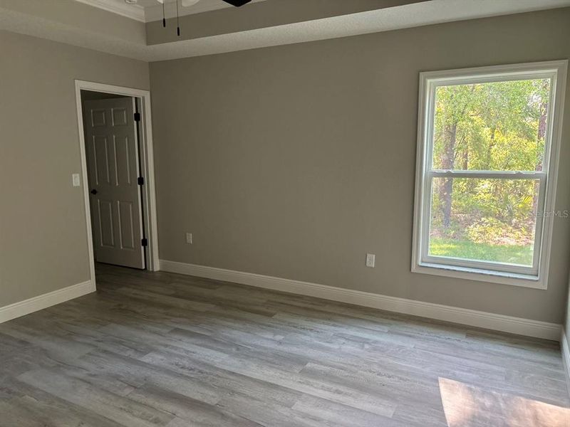 Spacious, unfurnished interior of a new home in , Dunnellon (Image 21).
