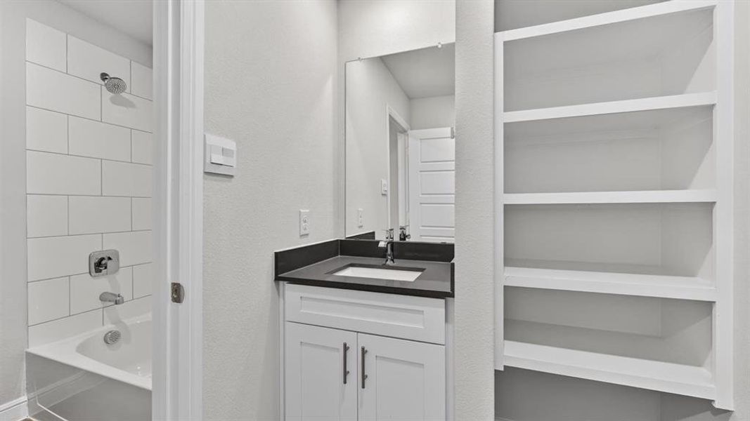 Furnished interior view inside a new home in Sandstone Estates, Granbury (Image 10).