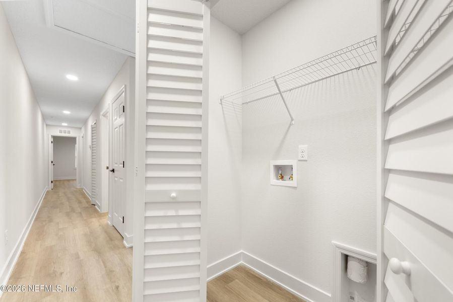 Spacious, unfurnished interior of a new home in , Jacksonville (Image 19).