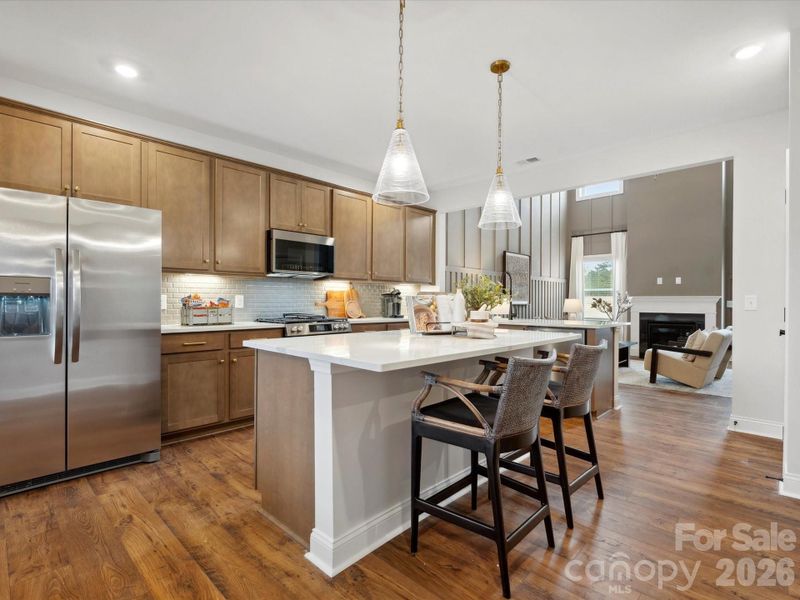 Photo is of Model and for representational purposes only