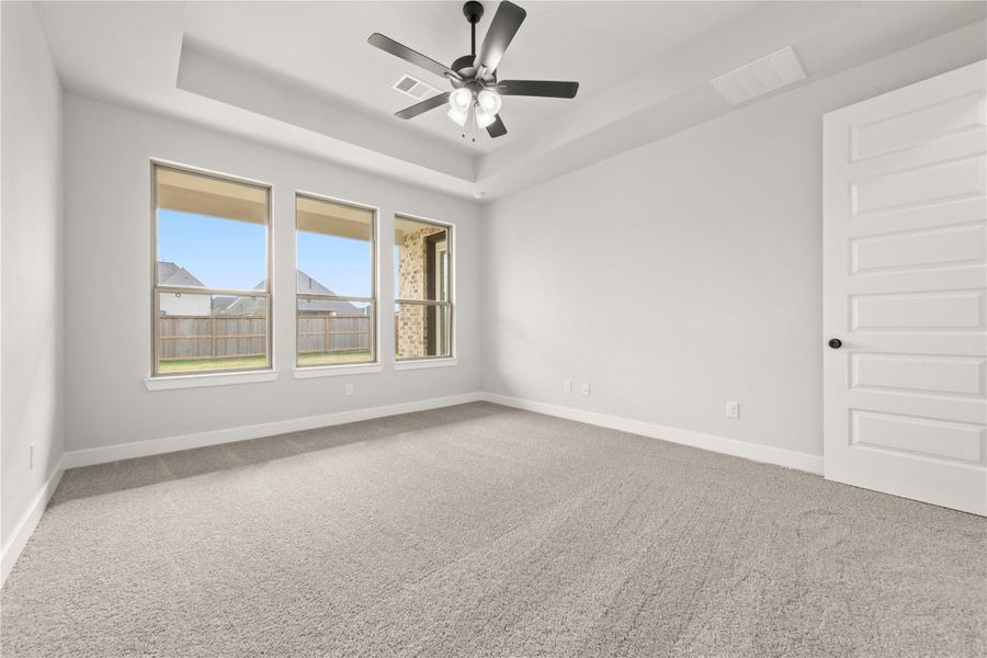 Spacious, unfurnished interior of a new home in Candela, Richmond (Image 18).