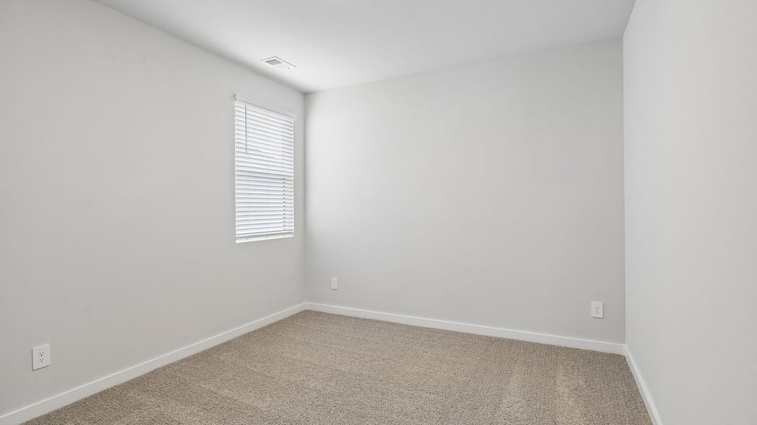 Spacious, unfurnished interior of a new home in Reserve at Hickory Ridge, Columbia (Image 26).