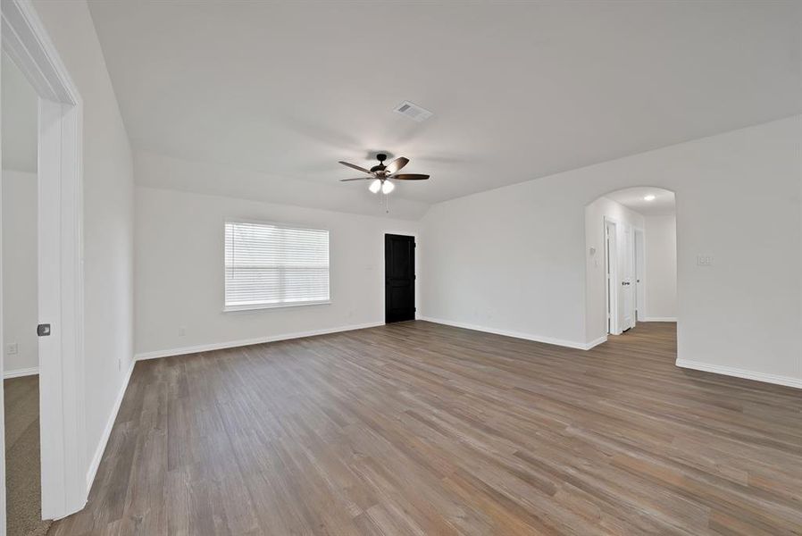 Spacious, unfurnished interior of a new home in , Poolville (Image 13).