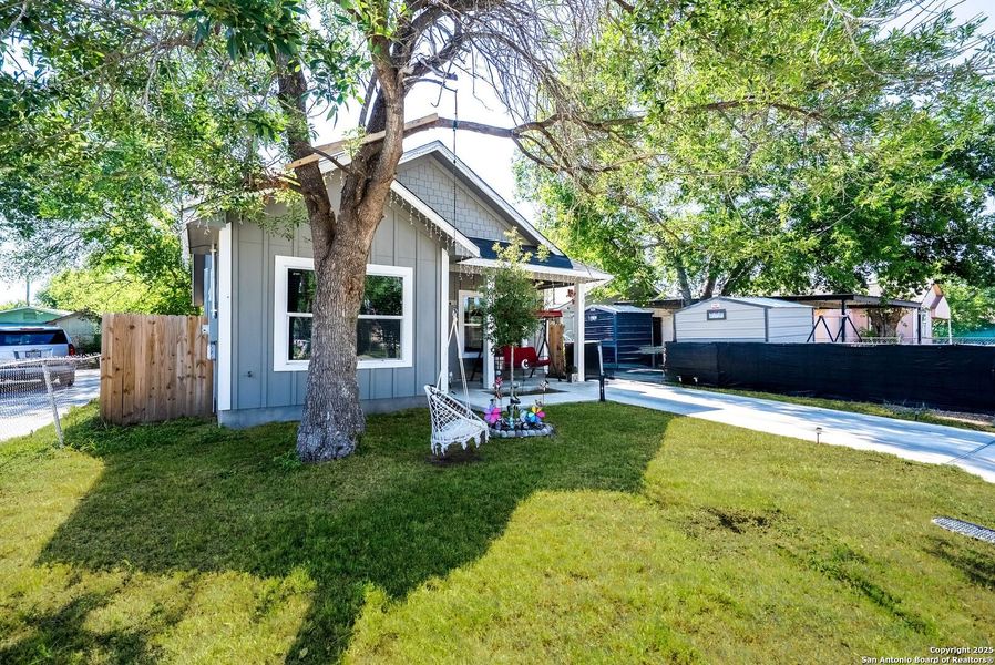 Front exterior of a new home in , San Antonio, TX, highlighting curb appeal (Image 20). Front exterior of a new home in , San Antonio, TX, highlighting curb appeal (Image 20).
