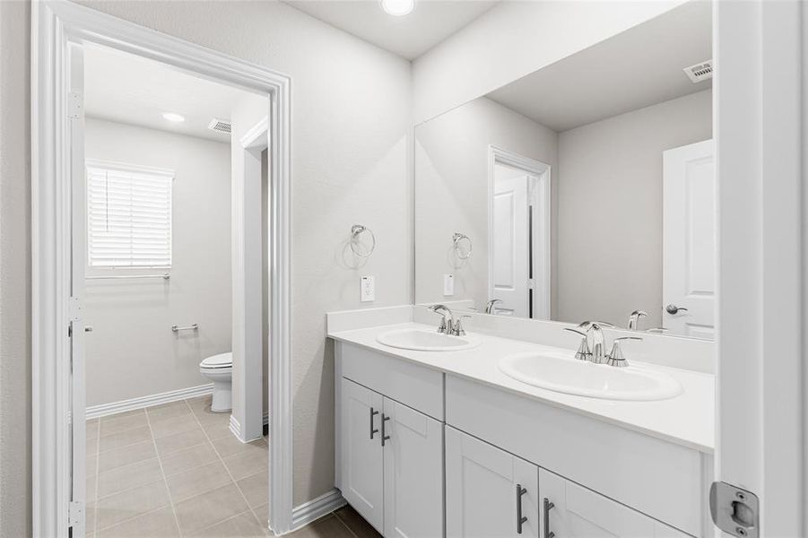 Furnished interior view inside a new home in Stratton Place, Greenville (Image 12).