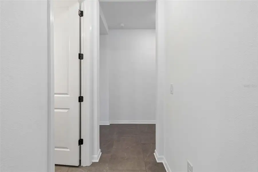 Spacious, unfurnished interior of a new home in Isles at Bayview, Parrish (Image 47). Spacious, unfurnished interior of a new home in Isles at Bayview, Parrish (Image 47).