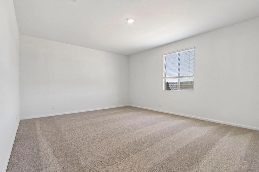 Spacious, unfurnished interior of a new home in Stonebridge Manor, Waddell (Image 9).