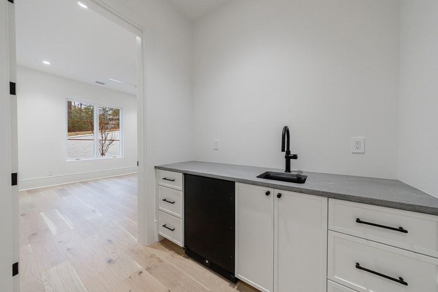 Furnished interior view inside a new home in , Atlanta (Image 61). Furnished interior view inside a new home in , Atlanta (Image 61).