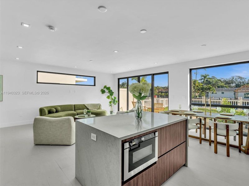 Image 85 of a home in .