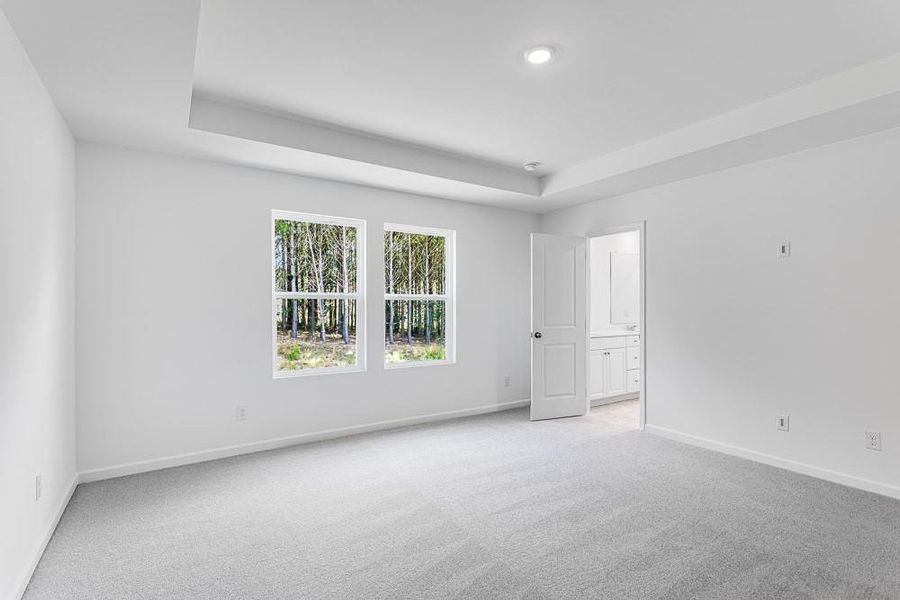 Spacious, unfurnished interior of a new home in Heritage River, Euharlee (Image 28).