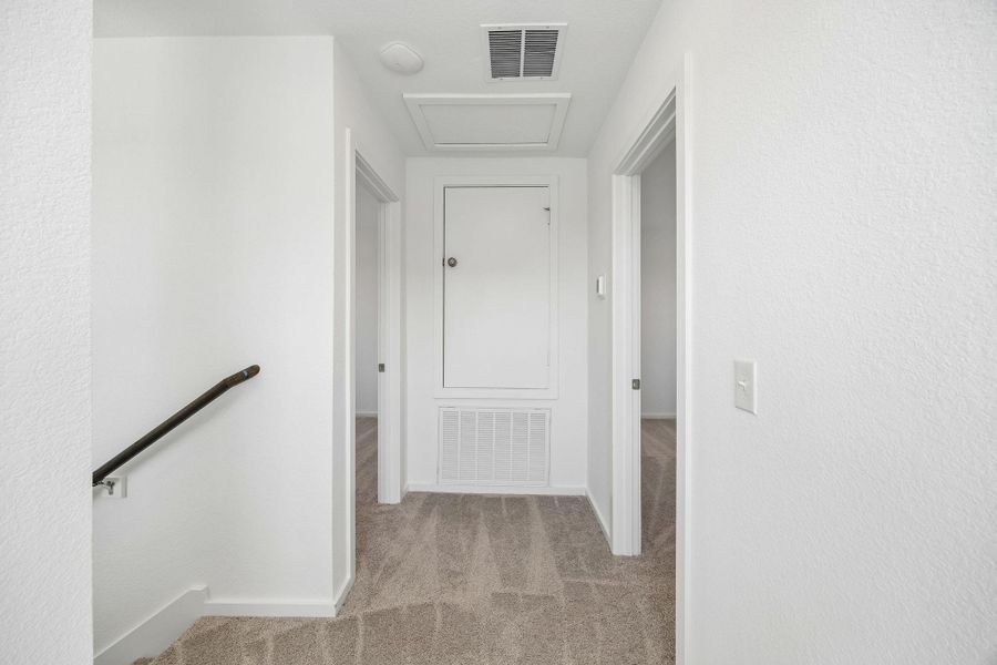 Spacious, unfurnished interior of a new home in Stokesbury, Waller (Image 29). Spacious, unfurnished interior of a new home in Stokesbury, Waller (Image 29).