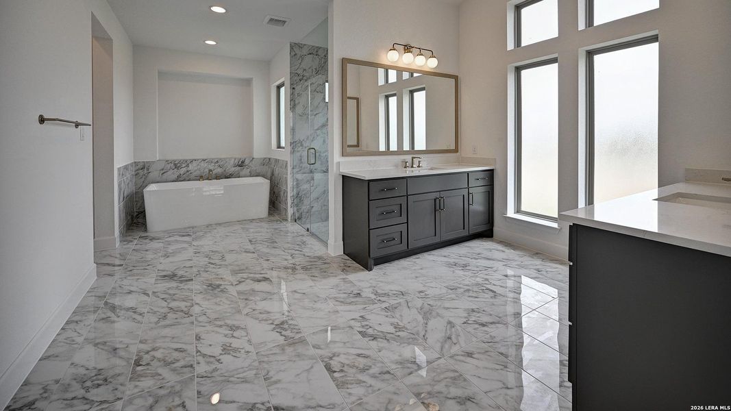 Furnished interior view inside a new home in George's Ranch, Boerne (Image 7).