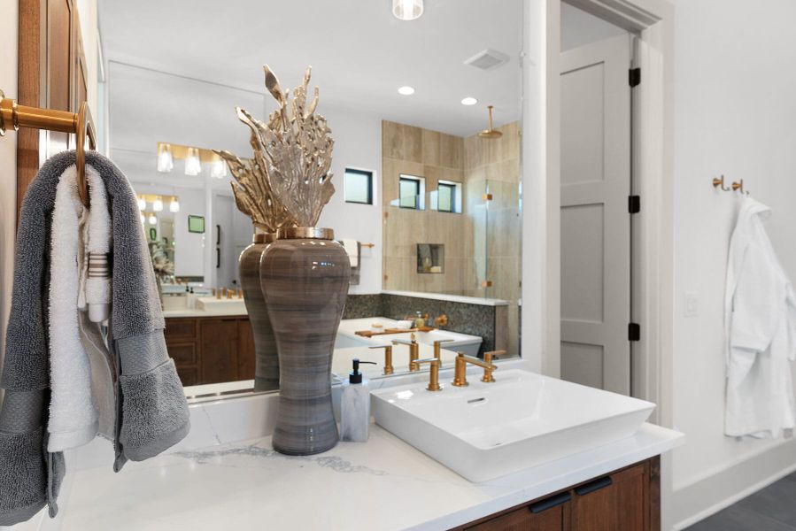 Furnished interior view inside a new home in Belle Oaks, Bulverde (Image 53).