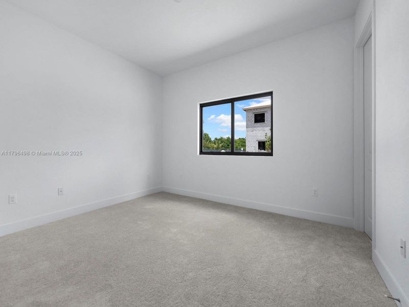 Spacious, unfurnished interior of a new home in , Homestead (Image 21).