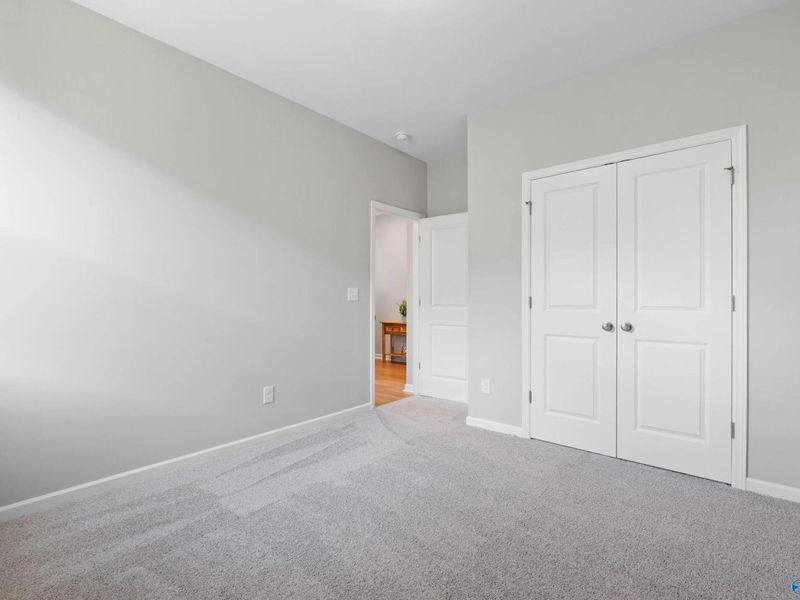 Spacious, unfurnished interior of a new home in Bailey Park, Fayetteville (Image 17).