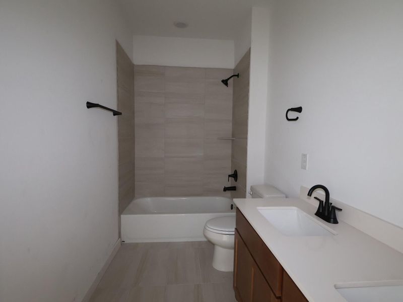 Furnished interior view inside a new home in Estancia West, Manchaca (Image 5).