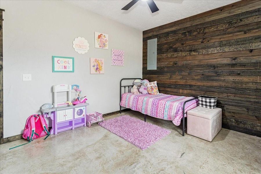 Image 43 of a home in .