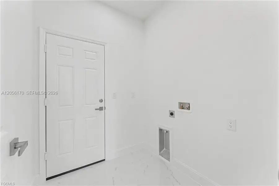 Image 18 of a home in . Image 18 of a home in .