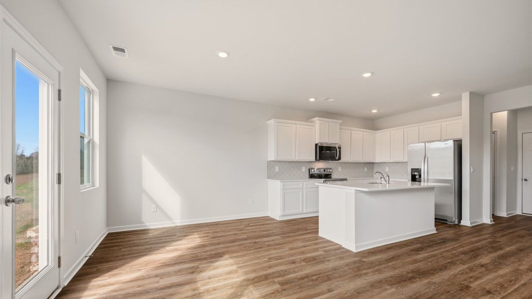Representative furnished interior of a home built from the Saratoga by D.R. Horton in Shoal Creek, Hampton (Image 8).