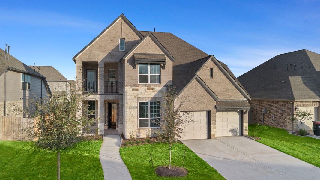 Welcome home to 2027 Emerald Cove Drive located in the community of StoneCreek Estates zoned to Lamar CISD.