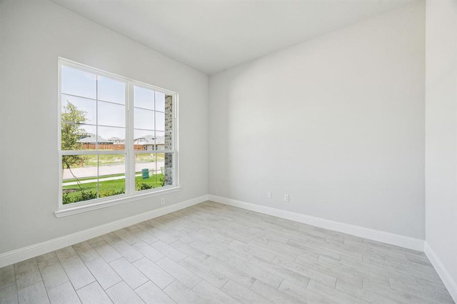 Spacious, unfurnished interior of a new home in Sicily, Princeton (Image 18).