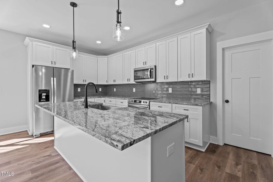 58-web-or-mls-DSC08780 58-web-or-mls-DSC08780