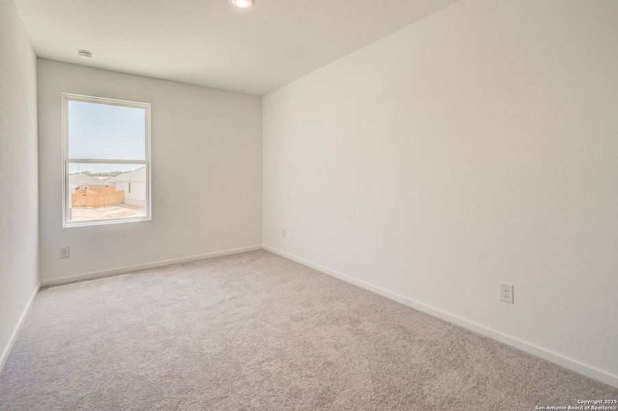 Spacious, unfurnished interior of a new home in , San Antonio (Image 43).