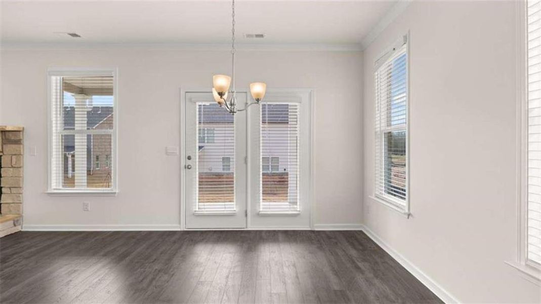 Spacious, unfurnished interior of a new home in Water Oak Estates, Lawrenceville (Image 21).