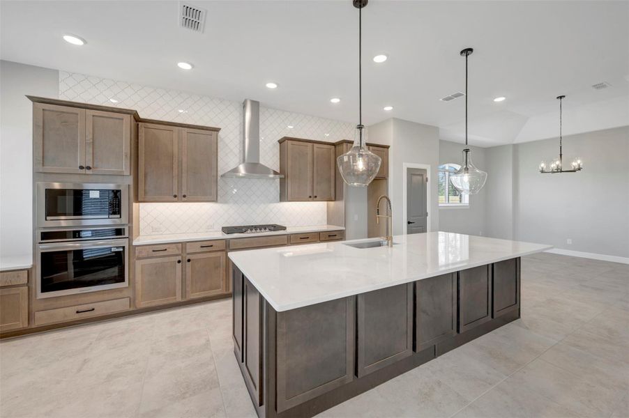 Furnished interior view inside a new home in Meridiana 55' Homesites, Manvel (Image 27).