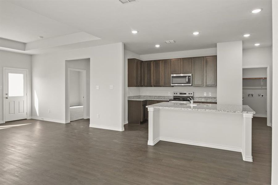 Furnished interior view inside a new home in Sycamore Landing, Fort Worth (Image 3). Furnished interior view inside a new home in Sycamore Landing, Fort Worth (Image 3).