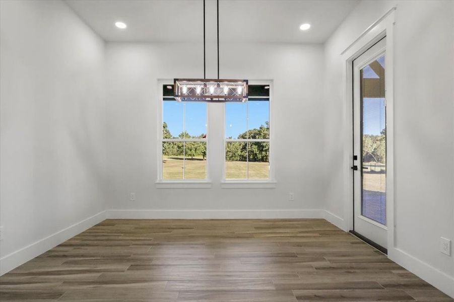 Spacious, unfurnished interior of a new home in , Burleson (Image 22). Spacious, unfurnished interior of a new home in , Burleson (Image 22).
