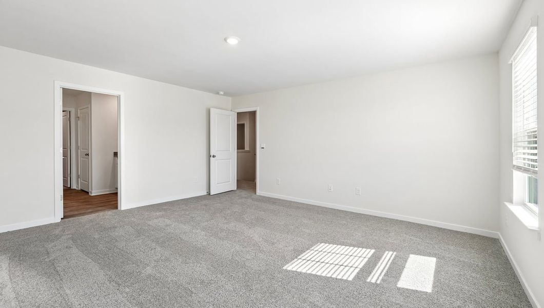 Spacious, unfurnished interior of a new home in The Falls at Newton, Newton (Image 21).