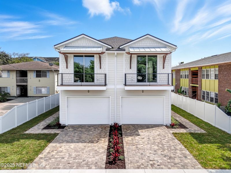Exterior details and patio area of a home in , Jacksonville Beach (Image 28).