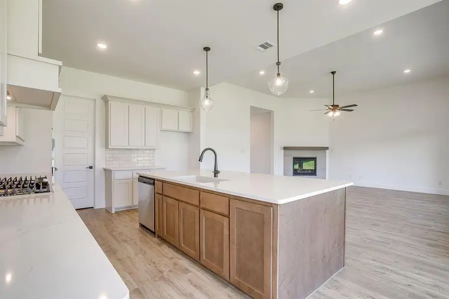 Furnished interior view inside a new home in Talon Hills, Fort Worth (Image 6). Furnished interior view inside a new home in Talon Hills, Fort Worth (Image 6).