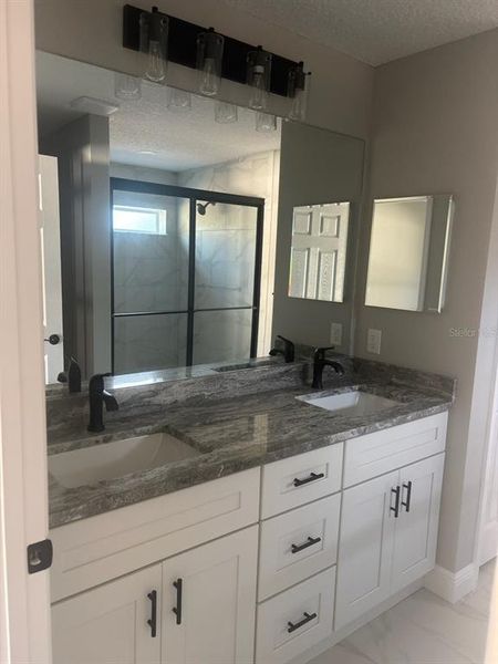 Furnished interior view inside a new home in , Dunnellon (Image 7).