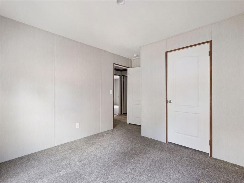 Spacious, unfurnished interior of a new home in , Gainesville (Image 30). Spacious, unfurnished interior of a new home in , Gainesville (Image 30).