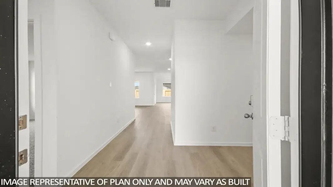 Spacious, unfurnished interior of a new home in Mill Creek, Magnolia (Image 11).