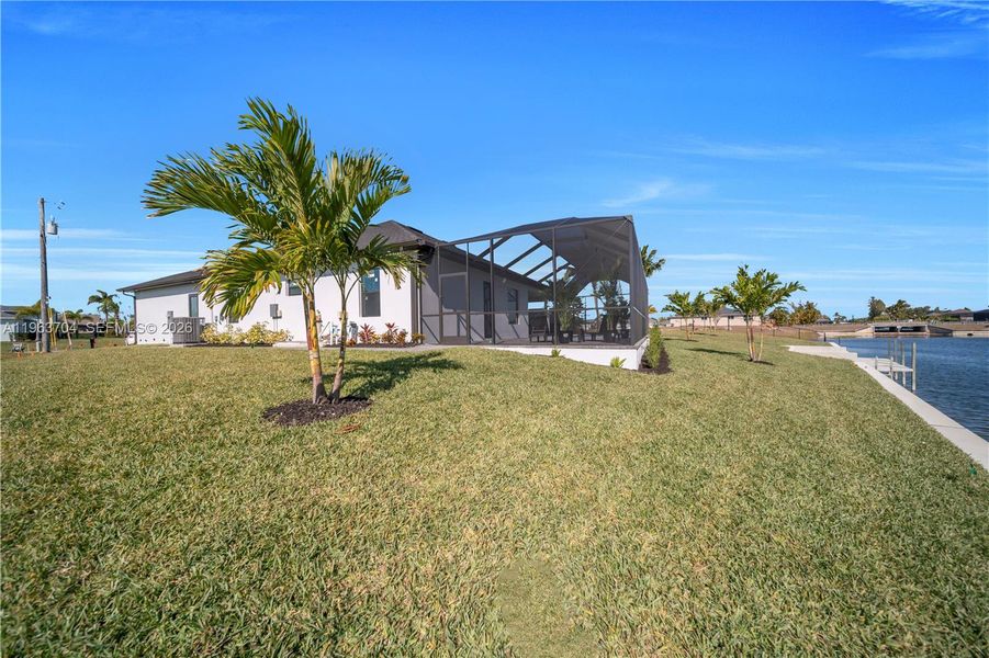 Community amenities in , Cape Coral (Image 40).