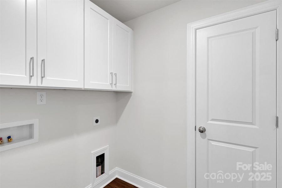 Furnished interior view inside a new home in , Lincolnton (Image 3).