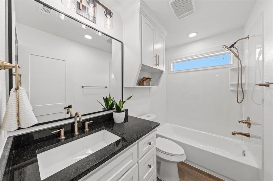 Furnished interior view inside a new home in , McGregor (Image 9).