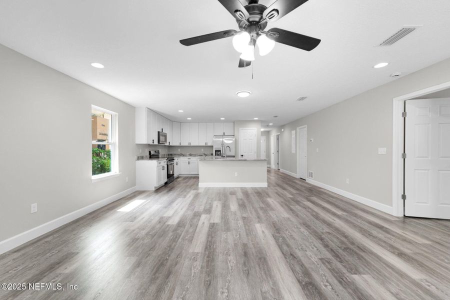 Image 29 of a home in .