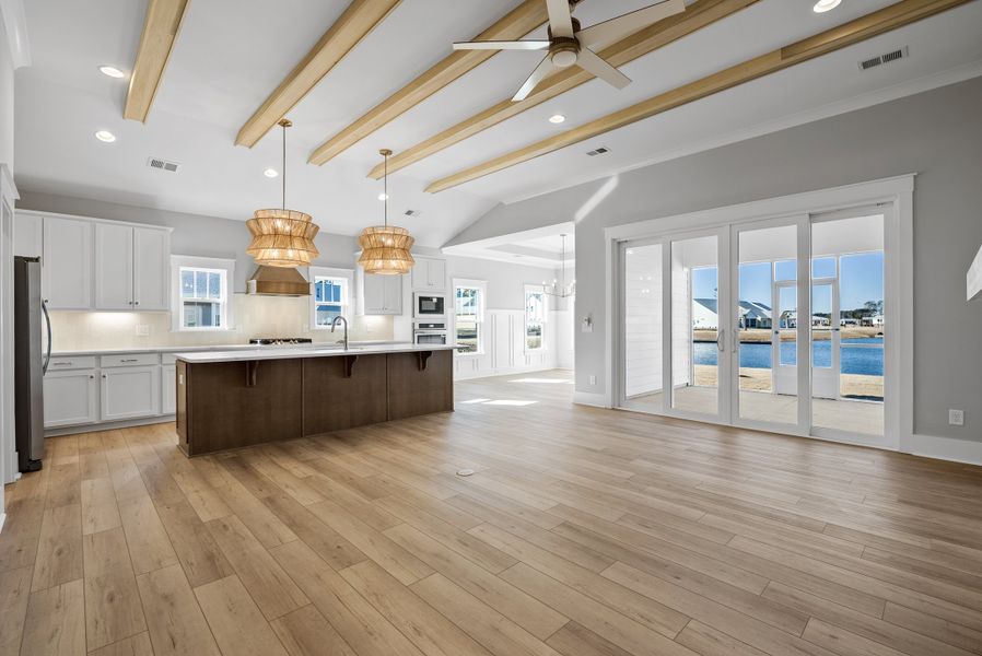 Spacious, unfurnished interior of a new home in The Sanctuary at Sunset Beach, Sunset Beach (Image 17).
