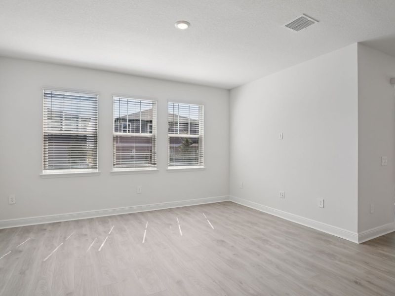 Spacious, unfurnished interior of a new home in Cyrene at Minneola, Minneola (Image 7). Spacious, unfurnished interior of a new home in Cyrene at Minneola, Minneola (Image 7).