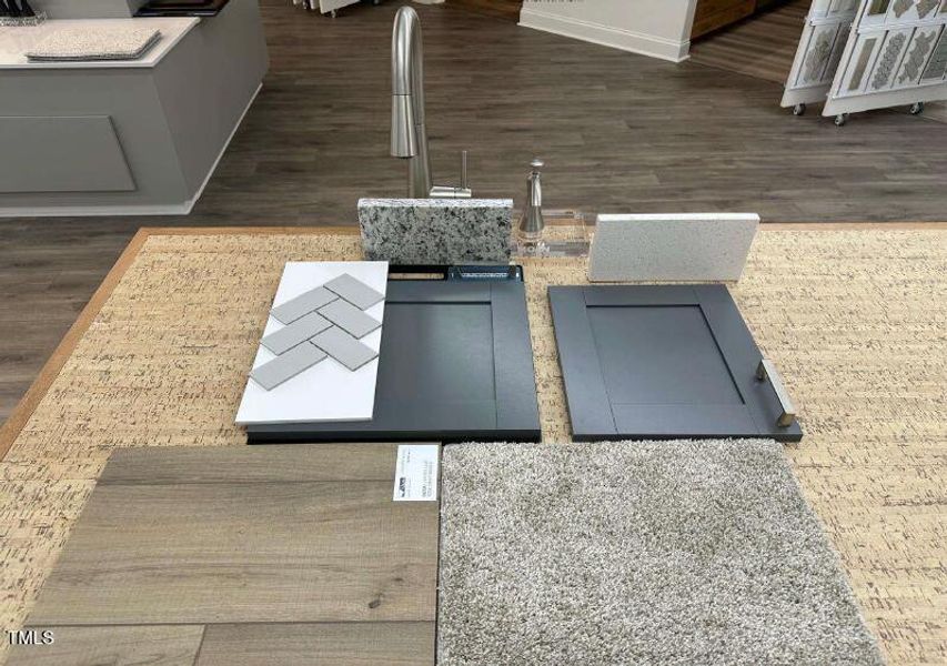 230 - SELECTIONS 230 - SELECTIONS