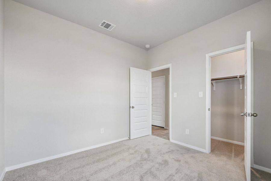 Spacious, unfurnished interior of a new home in Harvest Ridge, Elgin (Image 26). Spacious, unfurnished interior of a new home in Harvest Ridge, Elgin (Image 26).
