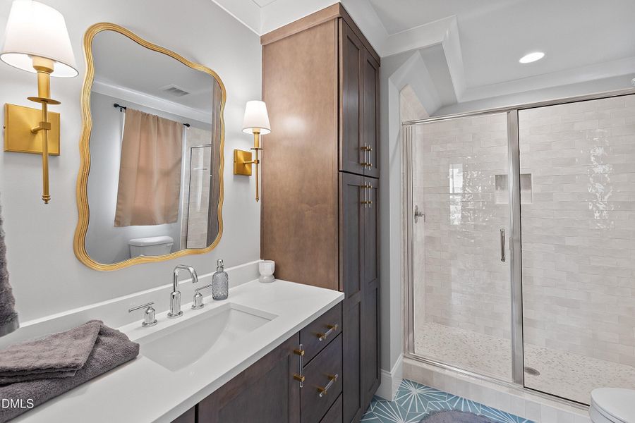 14-807 Crimson_7168 14-807 Crimson_7168