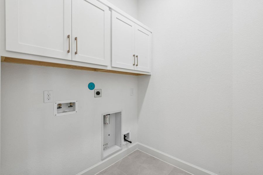 Spacious, unfurnished interior of a new home in Harvest Green 45', Richmond (Image 28).