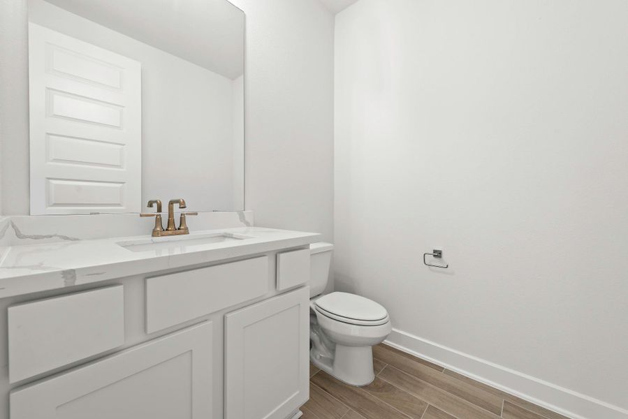 Representative image. Features, selections and colors may vary.